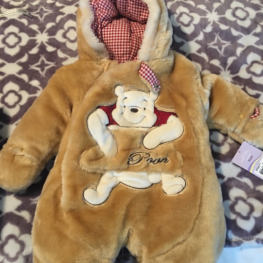 NEW Disney Baby Snowsuit Size 6-9m Winnie the Pooh